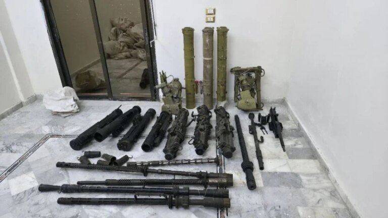 إحباط تهريب أسلحة وصواريخ وتفكيك مخطط خطير