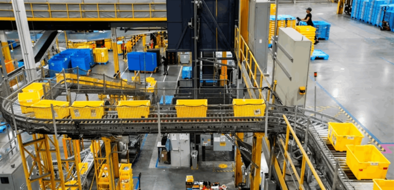 أمازون تقود قطاع التجزئة العالمي وتطيح بـ وول مارت بعد 13 عاما من السيطرة