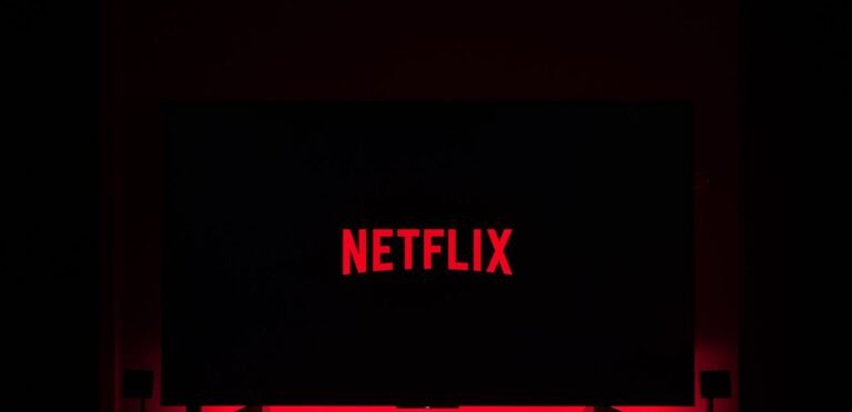 Netflix تتخذ قرارًا يؤثر على ملايين المشتركين.. هل يشمل تلفزيونك؟