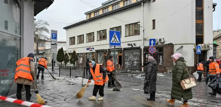 روسيا وأوكرانيا.. كيف تكيفتا مع أعباء الحرب؟
