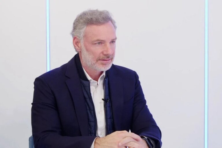 «3 لا» ورسالة قوية.. «الحكومة تمكنت من زيادة الرواتب دون ضرائب»