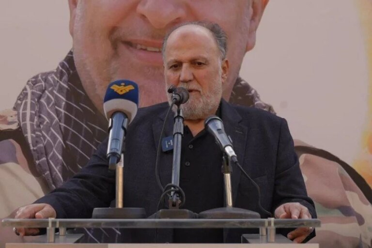 وتسعى الدولة إلى حل مشاكلها على حساب المواطنين