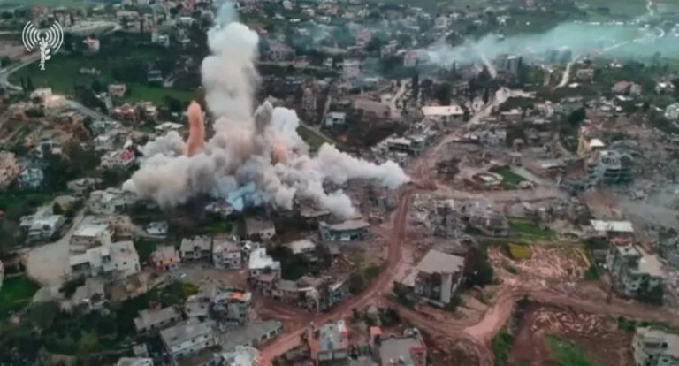 إسرائيل تعلن عن إلحاق خسائر فادحة بـ”حزب الله” وتتحدث عن مقتل العشرات