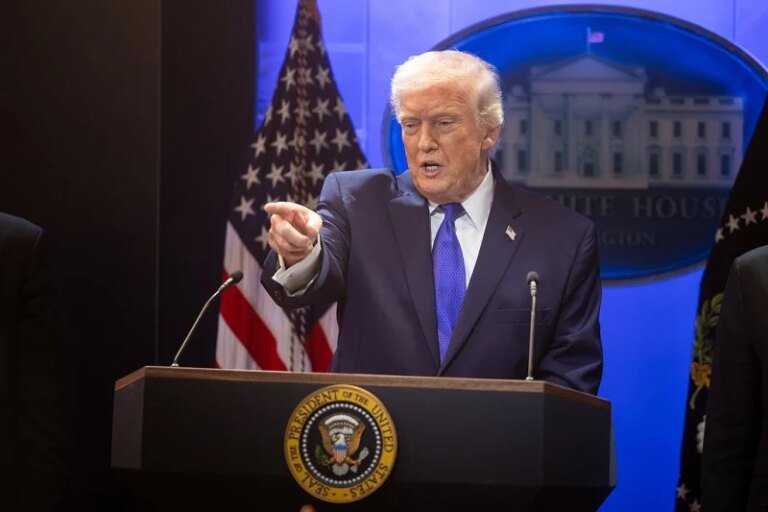 ترامب: “الاستسلام” هو الخيار الأفضل لـ … وقد لا يكون “هو” على قيد الحياة