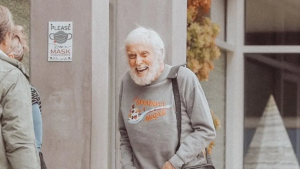 "ديك فان دايك": ما سرّ بلوغه المئة عام؟