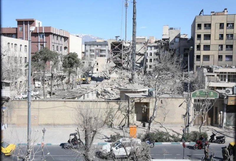 غارات مكثفة تستهدف مقدرات النظام الإيراني: مرحلة "تعميق الاستهداف" تنطلق