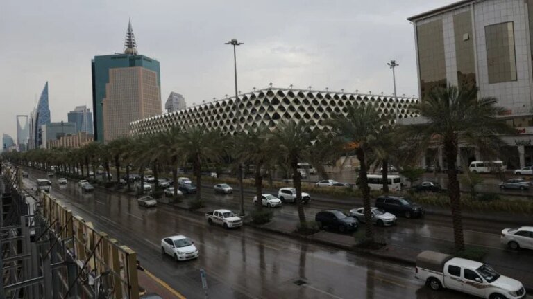 السعودية تحذر من أن إيران ستتكبد “أكبر الخسائر”