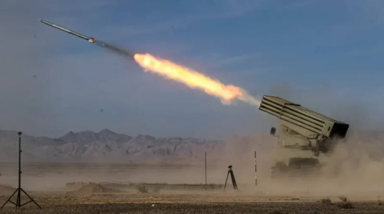 بلدان تؤكدان التصدي لعشرات الصواريخ والطائرات المسيّرة الإيرانية