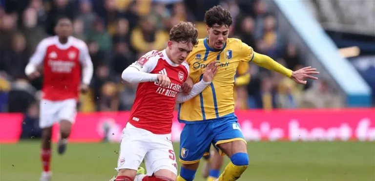 يسجل دومان اسمه في سجلات أرسنال التاريخية