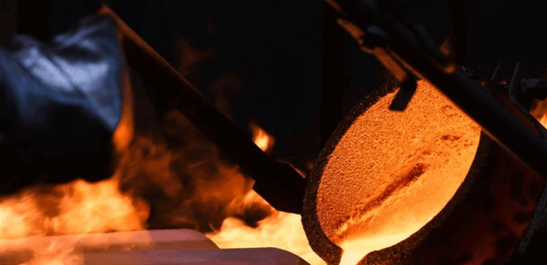 نقل ألف كيلو جرام من الذهب من فنزويلا إلى أمريكا.. ما القصة؟