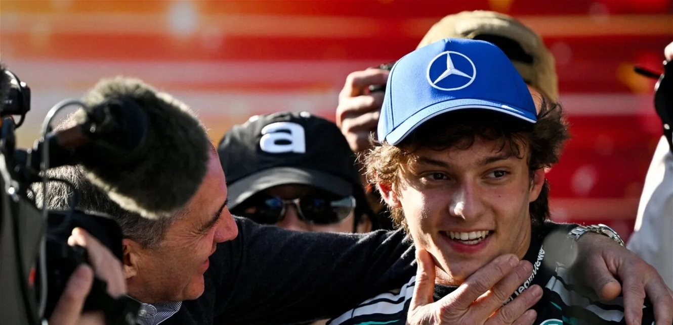 جورج راسل يحقق فوزًا مثيرًا بسباق السبرينت في جائزة الصين الكبرى