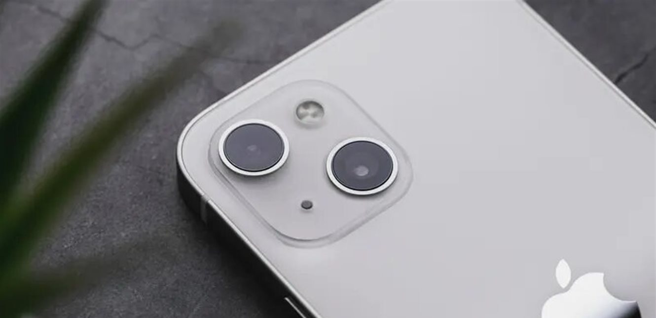 تسريبات حول "آيفون فولد": تقنية مبتكرة لحماية الشاشة