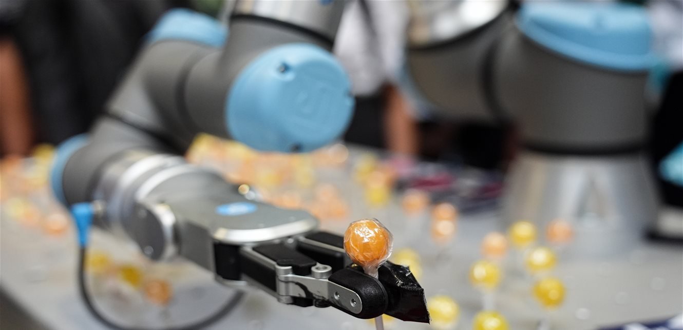 مايكروسوفت: معيار مبتكر لتدريب الروبوتات على التخطيط والتطبيق