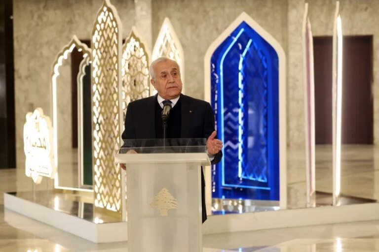 سليمان في بعبدا: أدعم المفاوضات المباشرة مع إسرائيل!