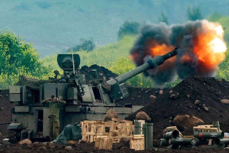 تزايد المخاوف في لبنان، و"فايننشال تايمز" ترصد احتمالية عملية برية