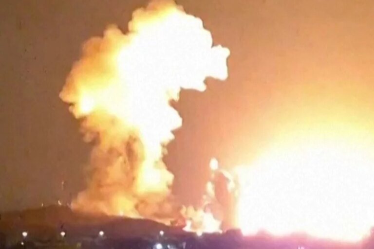 طمر اليورانيوم بدلاً من التنقيب عنه… تفاصيل الهجوم الأمريكي الأول من نوعه في أصفهان