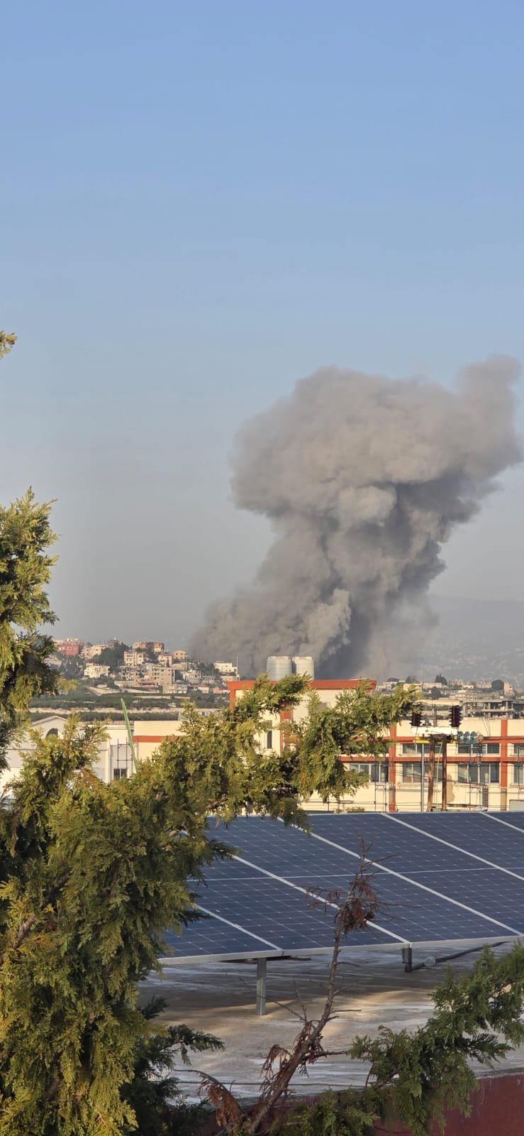 غارات إسرائيلية متزامنة تستهدف عدداً من القرى والبلدات جنوب لبنان