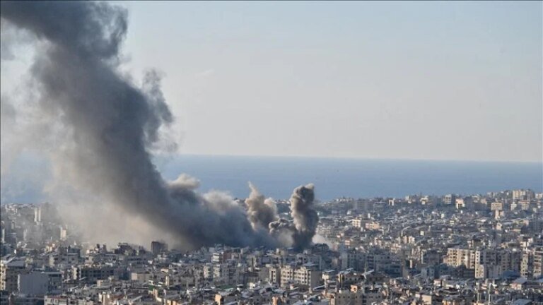 وتجددت الغارات على الضاحية الجنوبية فجراً