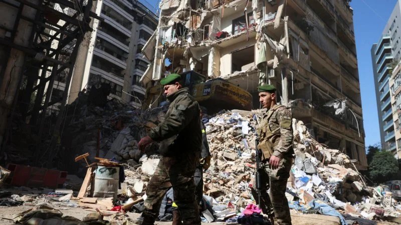 تحليل إسرائيلي: عقبات تواجه مفاوضات لبنان و"بري" يقود الوساطة