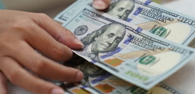 الموافقة على زيادة سحوبات التعاميم مع احتسابها من ودائع المودعين