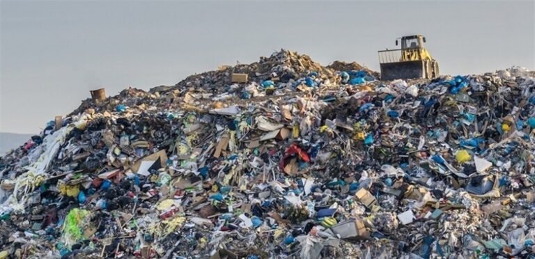 العالم يواجه أزمة متفاقمة بسبب النفايات!