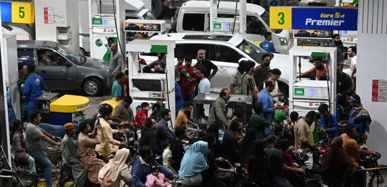 السنغال تعلّق مهمات الوزراء غير الطارئة جرّاء غلاء أسعار الوقود