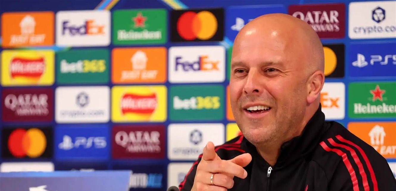 سلوت مصمم على البقاء في ليفربول رغم الإخفاقات