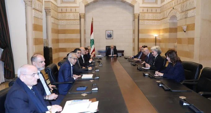 من الأمن إلى الإغاثة: الحكومة تحدد أولويات المرحلة المقبلة