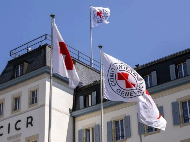 غضب واسع واستنكار شديد إزاء فاجعة الوفيات في لبنان.. بيان هام من: “الصليب الأحمر الدولي”