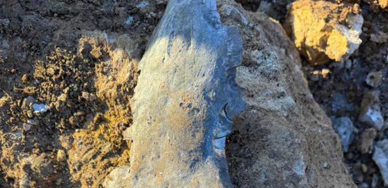 أمر لافت: من كان اول الواصلين الى موقع الاستهداف في مار روكز؟