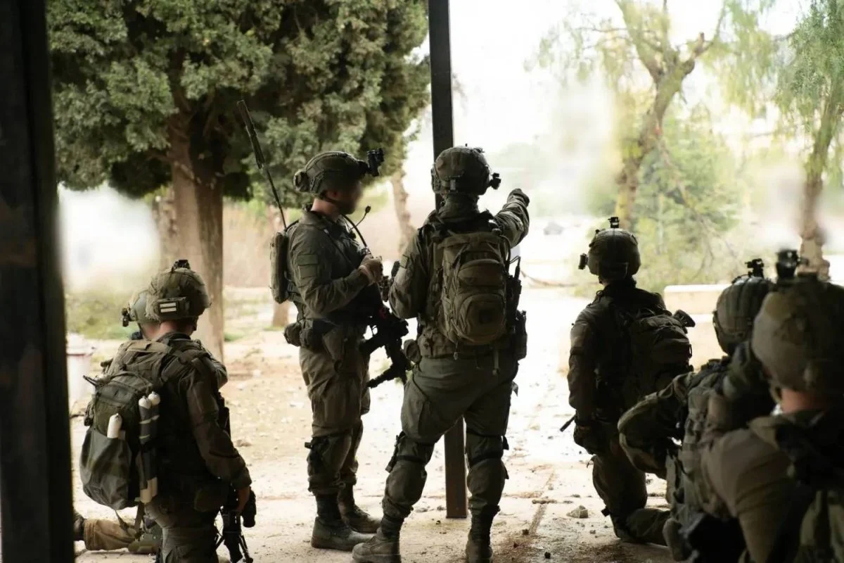 كانوا يقاتلون في لبنان… 13 جندياً إسرائيلياً يتركون قاعدتهم ويتمردون على قيادتهم