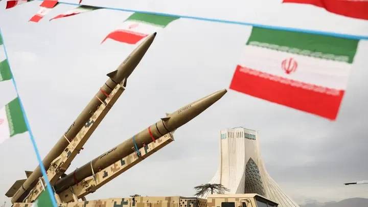 إيران تسرّع الاستعداد... صواريخ ونووي وحلفاء على خط المواجهة