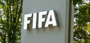ائتلاف روابط المشجعين يطالب برحيل إنفانتينو وإصلاح “الفيفا”