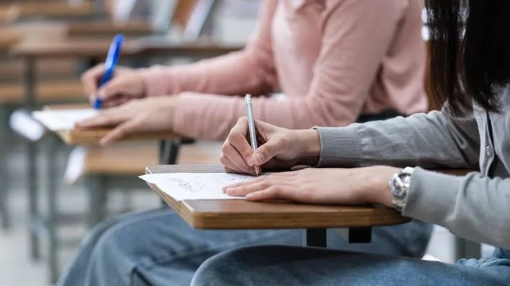 قرار حاسم من "الشورى"... "التربية" تؤجل امتحانات الطلبات الحرة